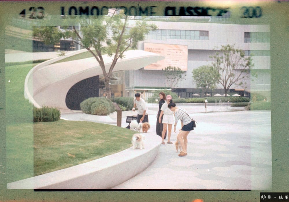 Lomography LomoChrome Classicolor 110 ISO 200｜成都萬象城｜Fujica Pocket 250