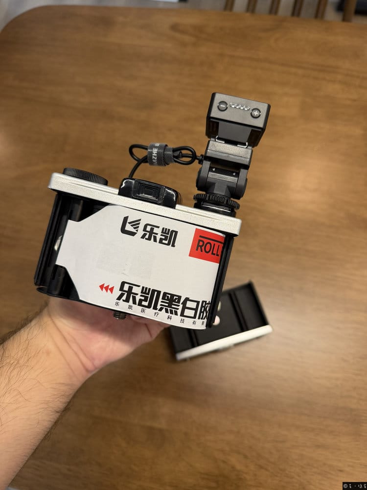 維修完成後裝膠卷試拍